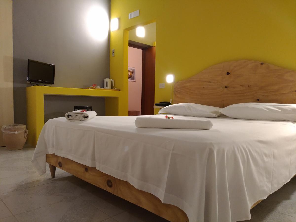 Sannicandro di Bari Hotel Villa Pirotta מראה חיצוני תמונה