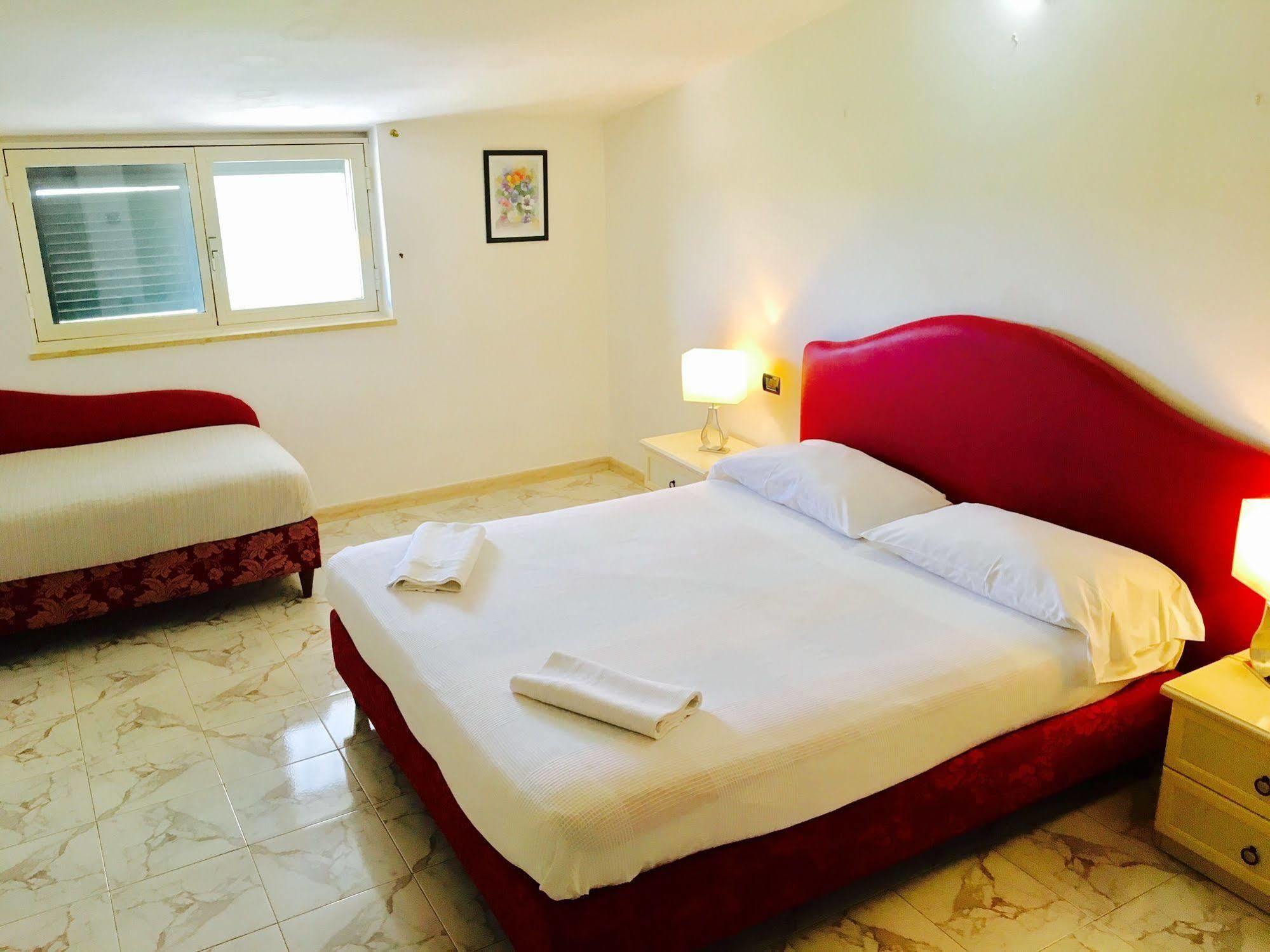 Sannicandro di Bari Hotel Villa Pirotta מראה חיצוני תמונה