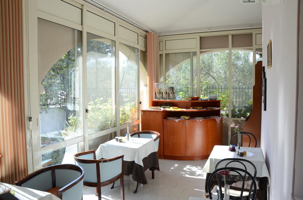 Sannicandro di Bari Hotel Villa Pirotta מראה חיצוני תמונה