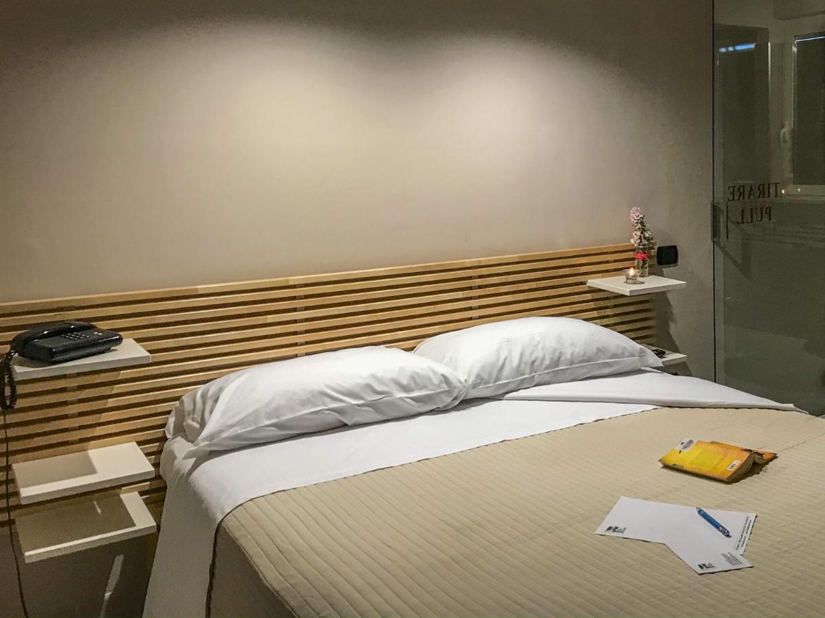 Sannicandro di Bari Hotel Villa Pirotta מראה חיצוני תמונה
